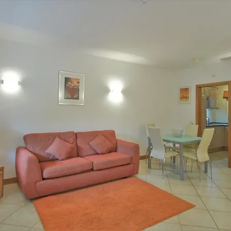 Cristo - Orange Apartmán *