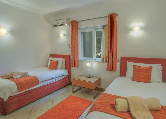 Cristo - Orange Apartmán *