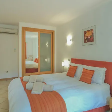 Cristo - Orange Apartamento Lagos