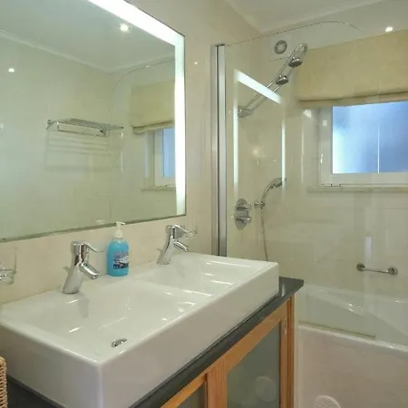 Cristo - Orange * Lagos