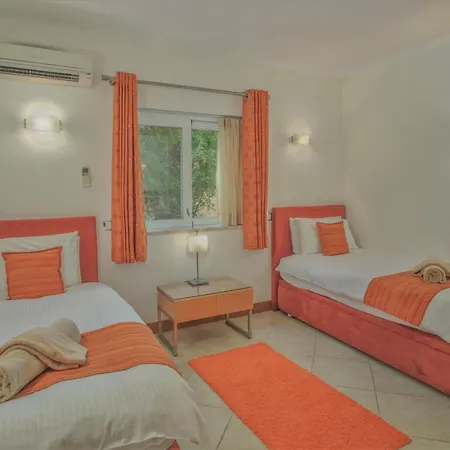 Apartment Cristo - Orange